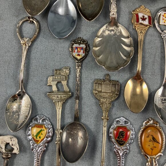 31 Vtg/Antique Collectible Souvenir Teaspoons Spoons Lot Commemorative Worldwide - Picture 8 of 10